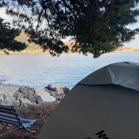 Pine Side Camp Hotell Himare Exteriör bild