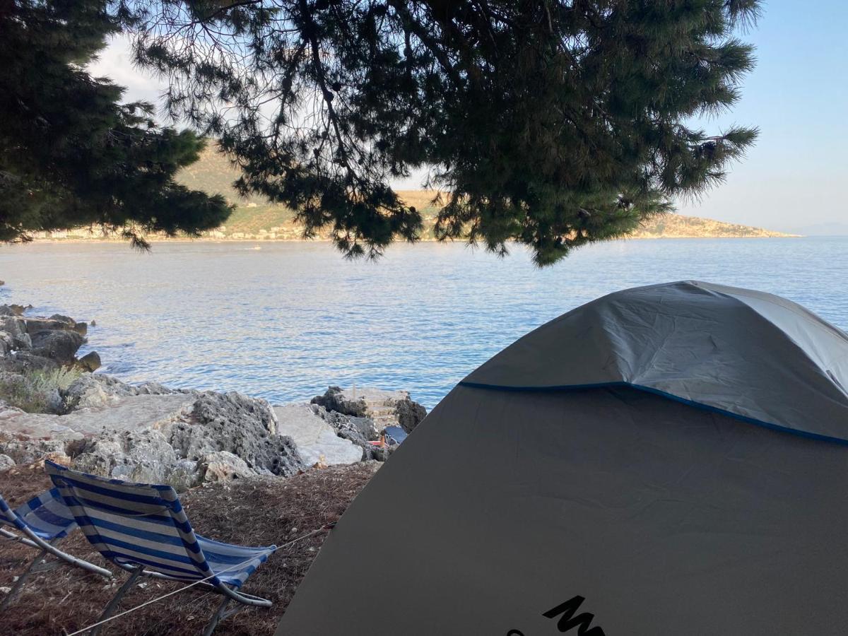 Pine Side Camp Hotell Himare Exteriör bild