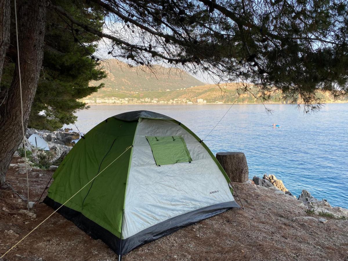 Pine Side Camp Hotell Himare Exteriör bild