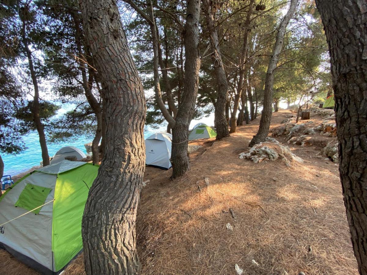 Pine Side Camp Hotell Himare Exteriör bild